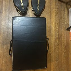 Boxing Punch Mitts and Kick Pad