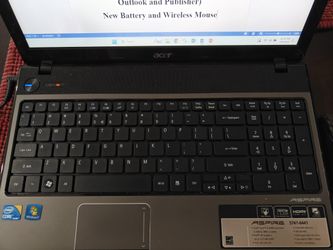 Laptop 15.6" With Wireless Mouse