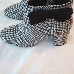 Kate Spade Booties  Size 7M Never Worn