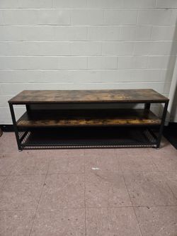 Industrial 3-Tier TV Stand Console - Rustic Brown & Black Metal
