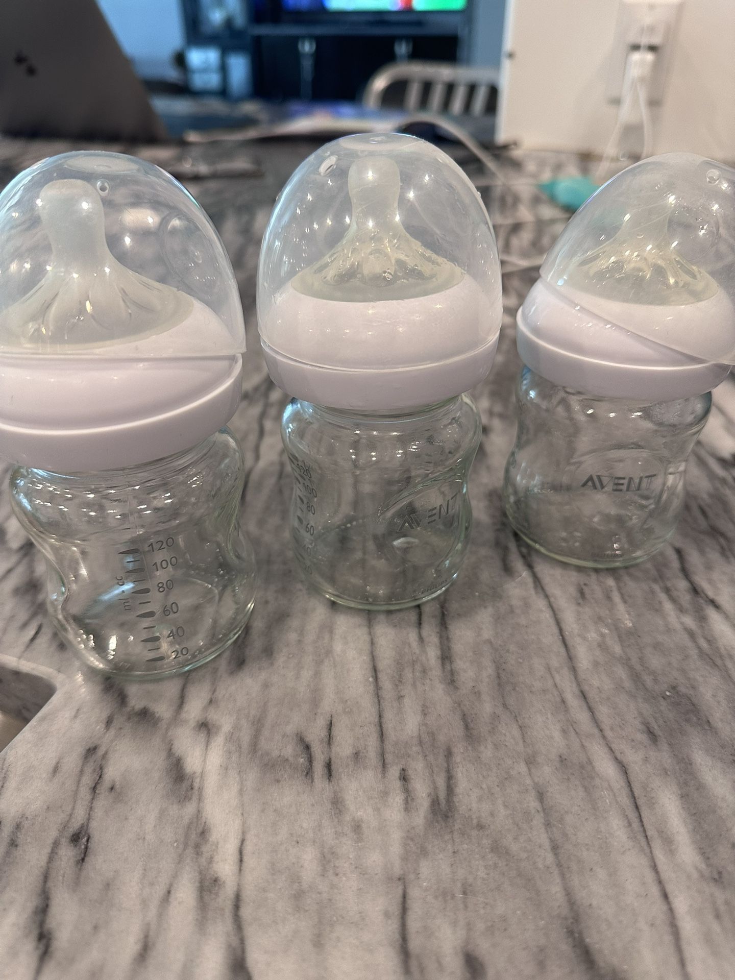 2 Avent Wide Mouth Glass Bottles. 