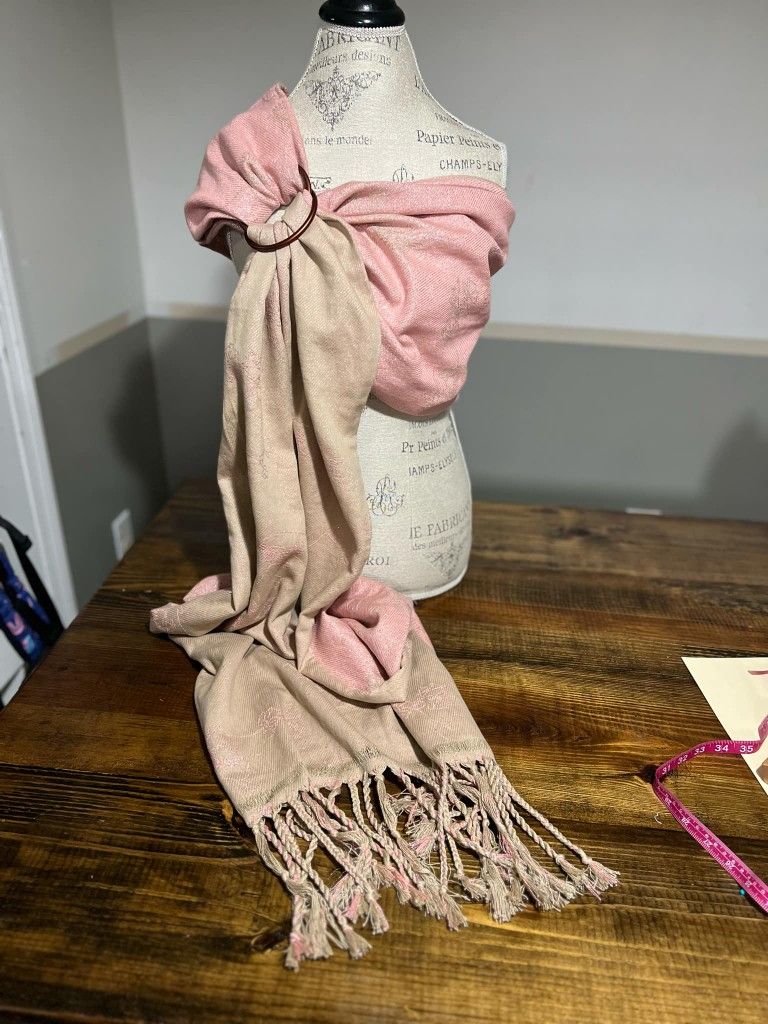 Honey Bee Mother Nature Ring Sling