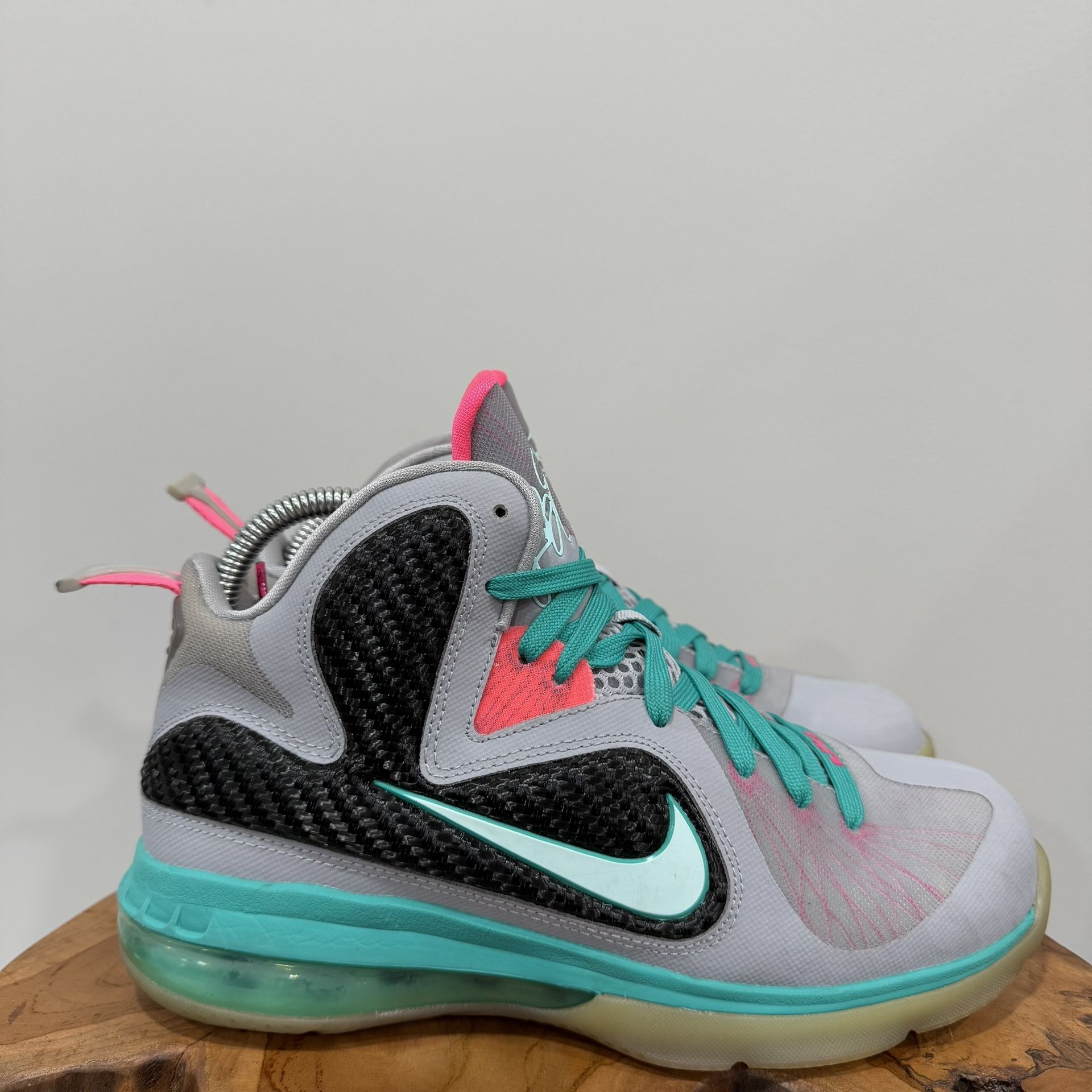 Size 7Y - Nike Lebron 9 South Beach Florida GS 2012 Leather Grey (472664-006)
