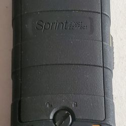 Kyocera DuraPlus Sprint E4233 with the charge battery unlocked black