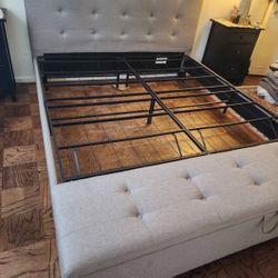 King Size Bed Frame With A Metal Bed Frame