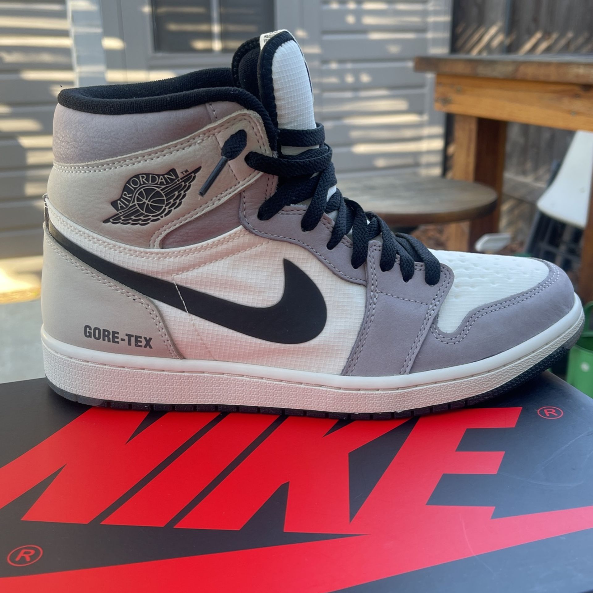 Jordan 1 High