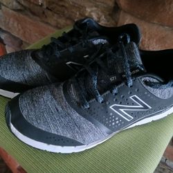 Women's New Balance Shoes Size 9