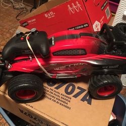 red /black r/c car