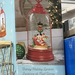 Disney Holiday Globe. Great Condition. Pick Up In Jupiter.