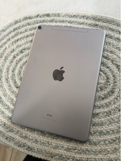 iPad Pro 10.5 (2017) A1706 Wifi and Cellular iCloud Locked