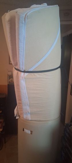 King size 3" mattress topper with removable washable cover