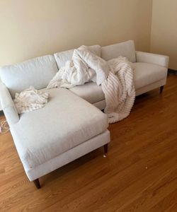 Steinhafels Custom Cream Sofa – Excellent Condition-Like New