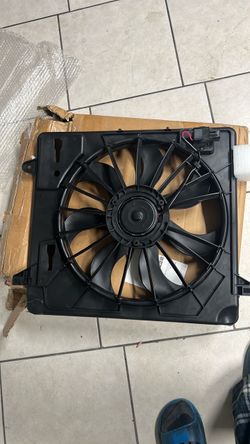 Radiator Cooling Fan For 2007-11 Wrangler :
