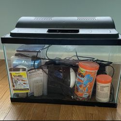 10 Gallon Aquarium With Supplies