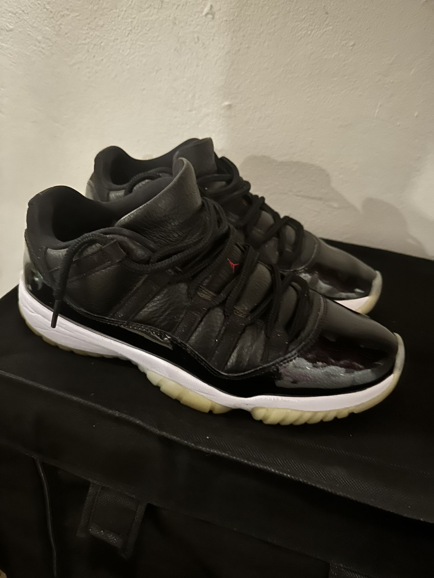 Jordan 11 Retro Low 10.5