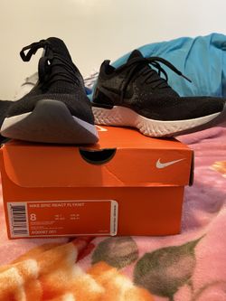 Nike Epic React Flyknit- Men’s Sz 8-Black, grey, & white