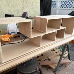 Display Pieces Shelves Compartments