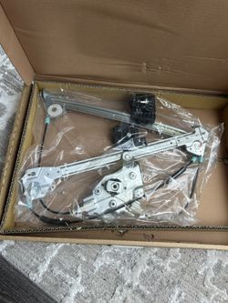 07 Ford Mustang Window Regulator