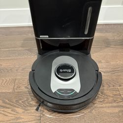 Shark - Al Ultra Robot Vacuum with Matrix Clean