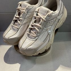 NIKE INITIATOR “LIGHT OREWOOD BROWN”