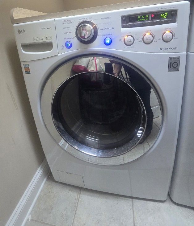 LG Washer Dryer With Hoses -Must Pick Up.