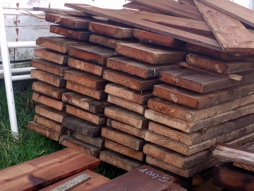 Reclaimed 2x10 Lumber