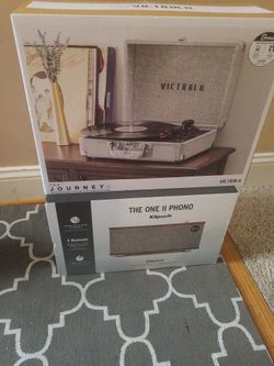 Combo Vintage Record Player & Speaker