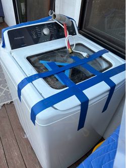 Matching washer and dryer