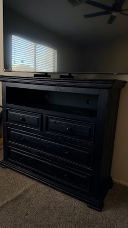 Isabella dresser and night stand (black)