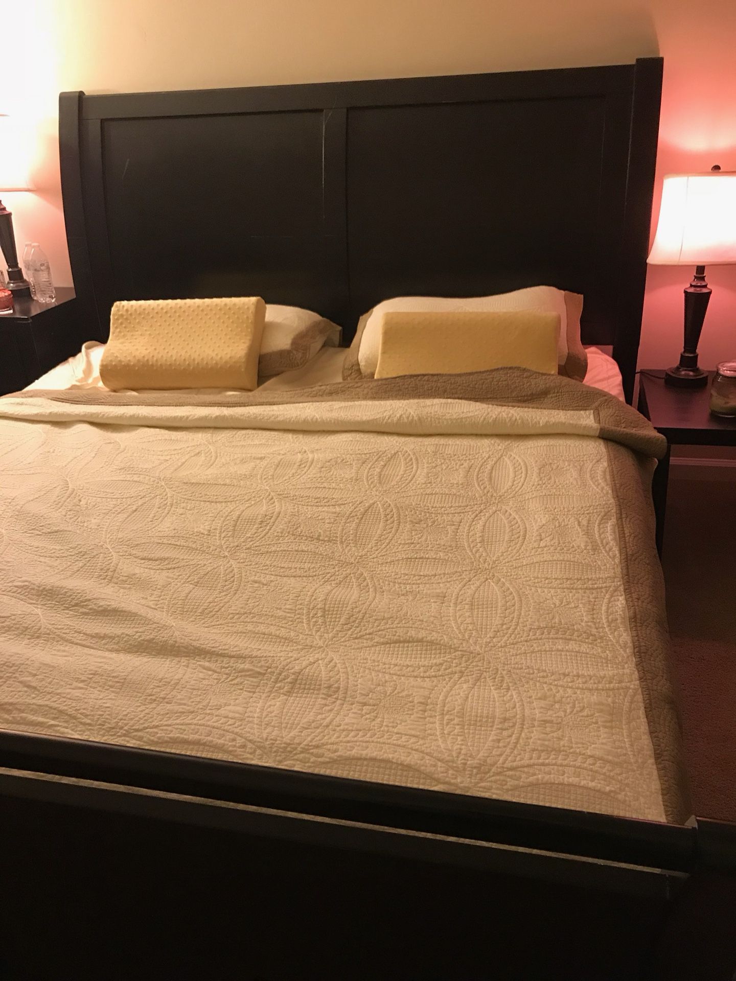 4 pieces Bedroom set - with mattress