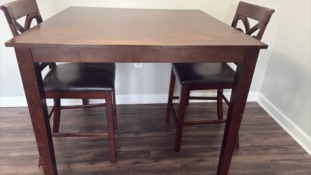 Solid Wood Coffee Table In New Condition