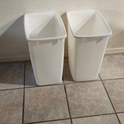 2 New Plastic Containers