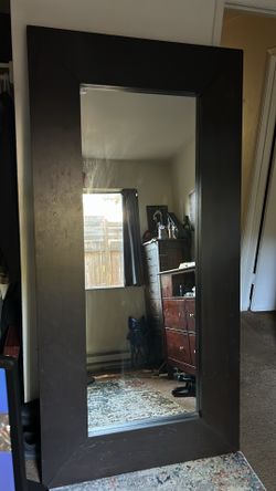 Mirror in good condition