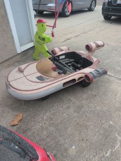 Free Kids  mother vehicle and bicicles