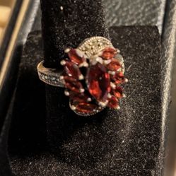 Vintage Garnet Marcisite 925 SS Ring