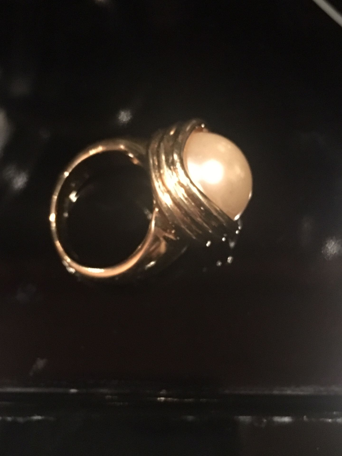 Vintage costume jewelry- pearl ring