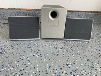 Speaker (Brookstone)