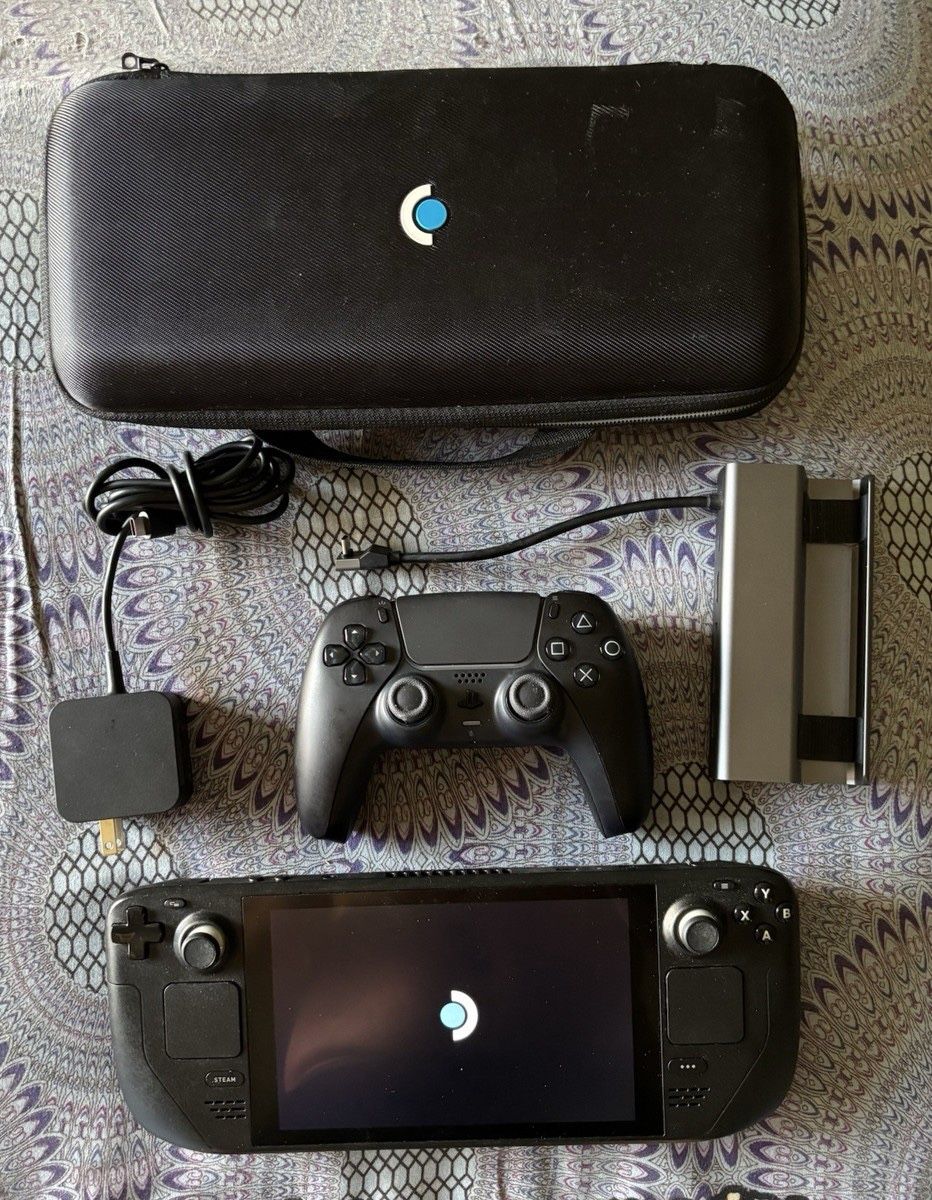 Valve Steam Deck LCD 512 GB Handheld Gaming System