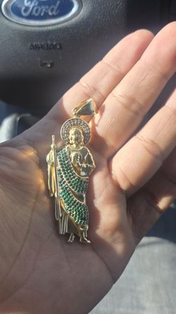 San judas gold pendant