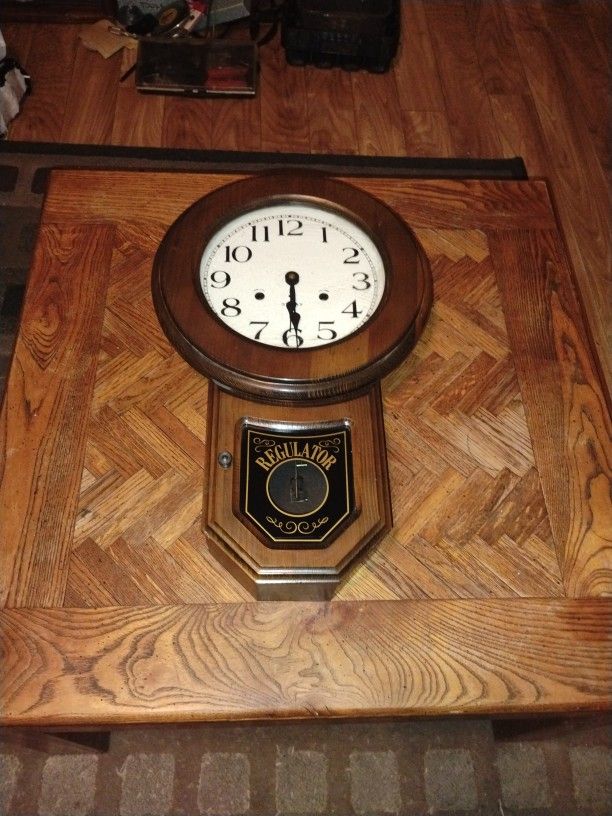 Vintage Regulator 31-day Pendulum Wall Mount Clock For Parts