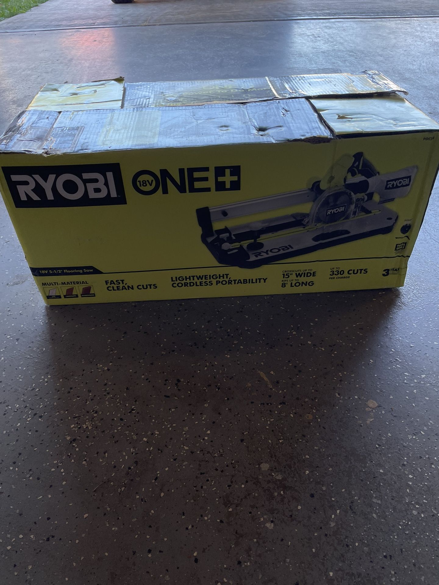 RYOBI ONE+ 18v 5.5in Cordless Flooring Saw With Blade
