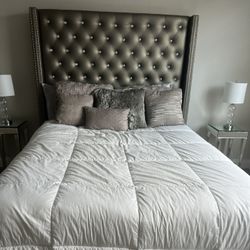 Modern Queen Wingback Upholstered Bed Frame – Like New