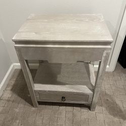 (2) Nightstands