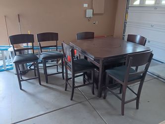 Table and six Chairs