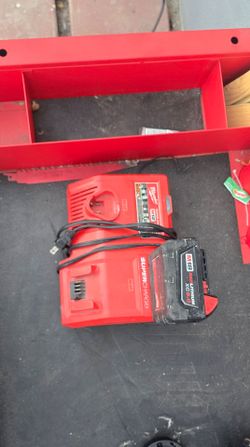 Milwaukee Super Charger and Battery