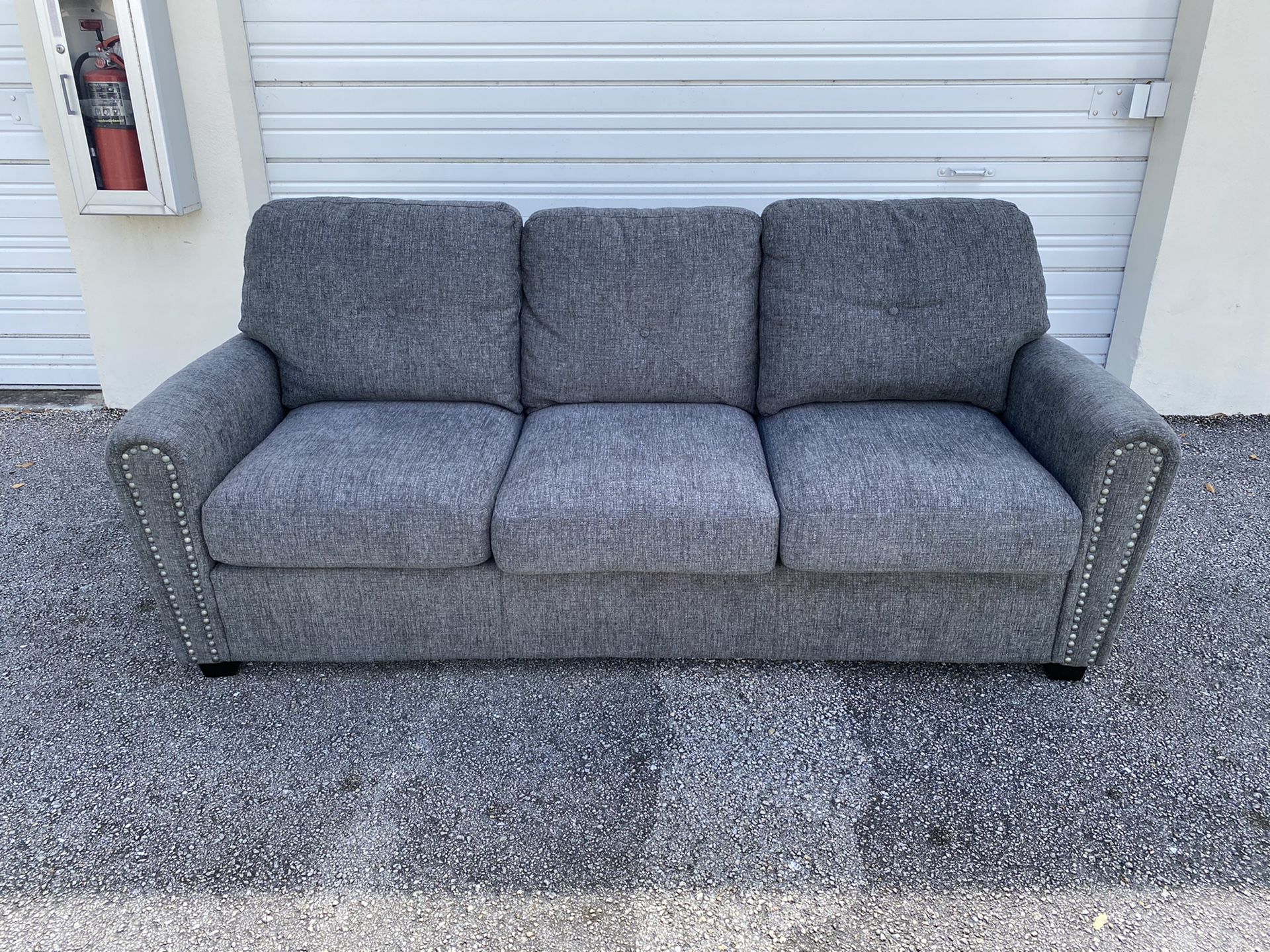 40% OFF // OPEN BOX LIKE NEW // COSTCO Bainbridge Fabric Sleeper Sofa