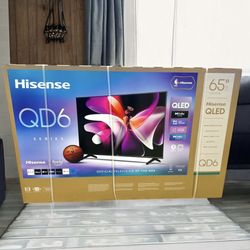 HD340 65QD6 65” Hisense smart 4k Qled Hdr Tv floor model 