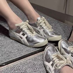 Asics Onitsuka Tiger Mexico 66 Silver Off White