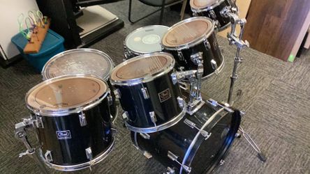Classy Black - 1990’s Pearl Export Series, 7 piece kit - $744.00