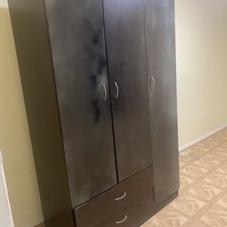 Wardrobe FREE Pick Up By Saturday, July 5!